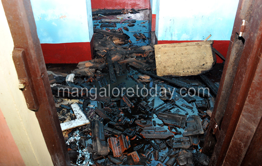Fire gutted house in Yemmekere